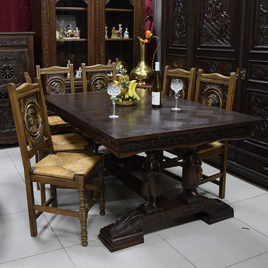 Стол в бретонском стиле