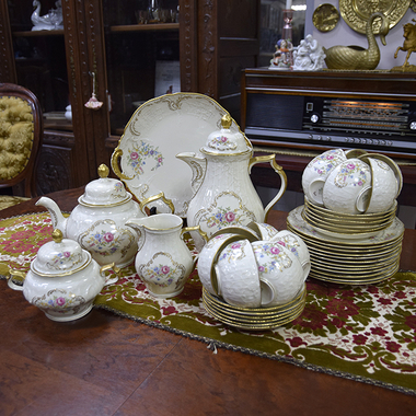 Антикварный фарфоровый сервиз на 12 пеpсон Rosenthal Sanssouci